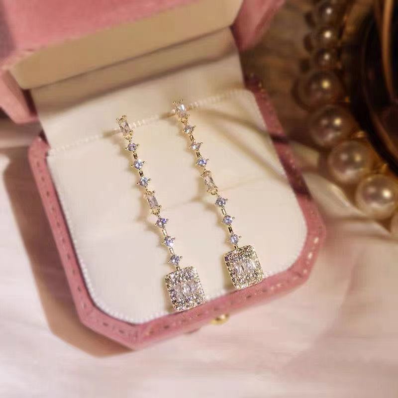 Silver needle temperament long rhinestone block earrings advanced sense studs Korean tassel earrings show face thin earrings