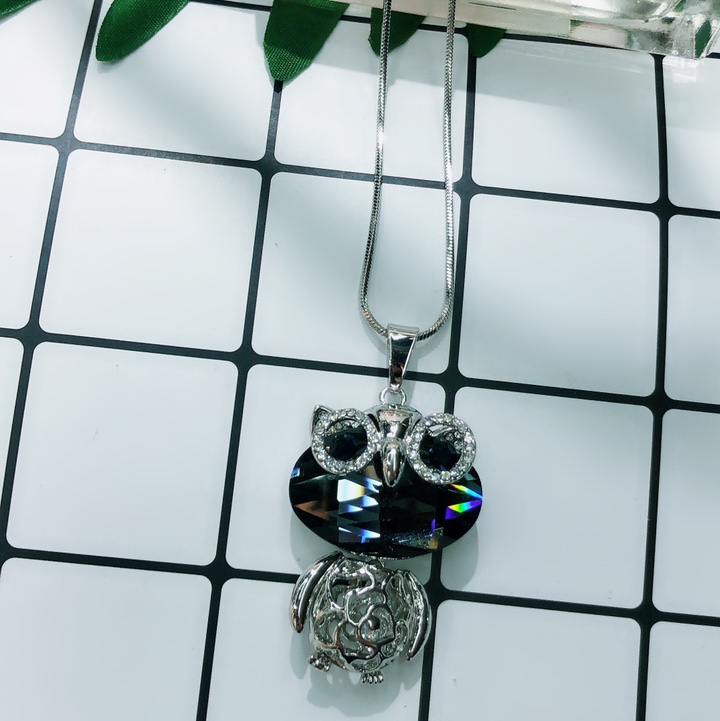 Sweater chain 12