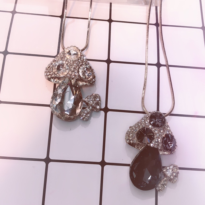 Sweater chain 90