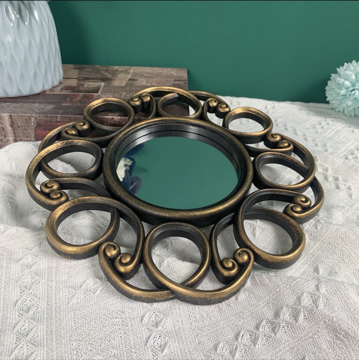 Mirror 32