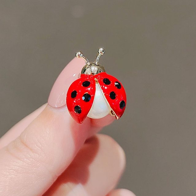 Little Beetle brooch