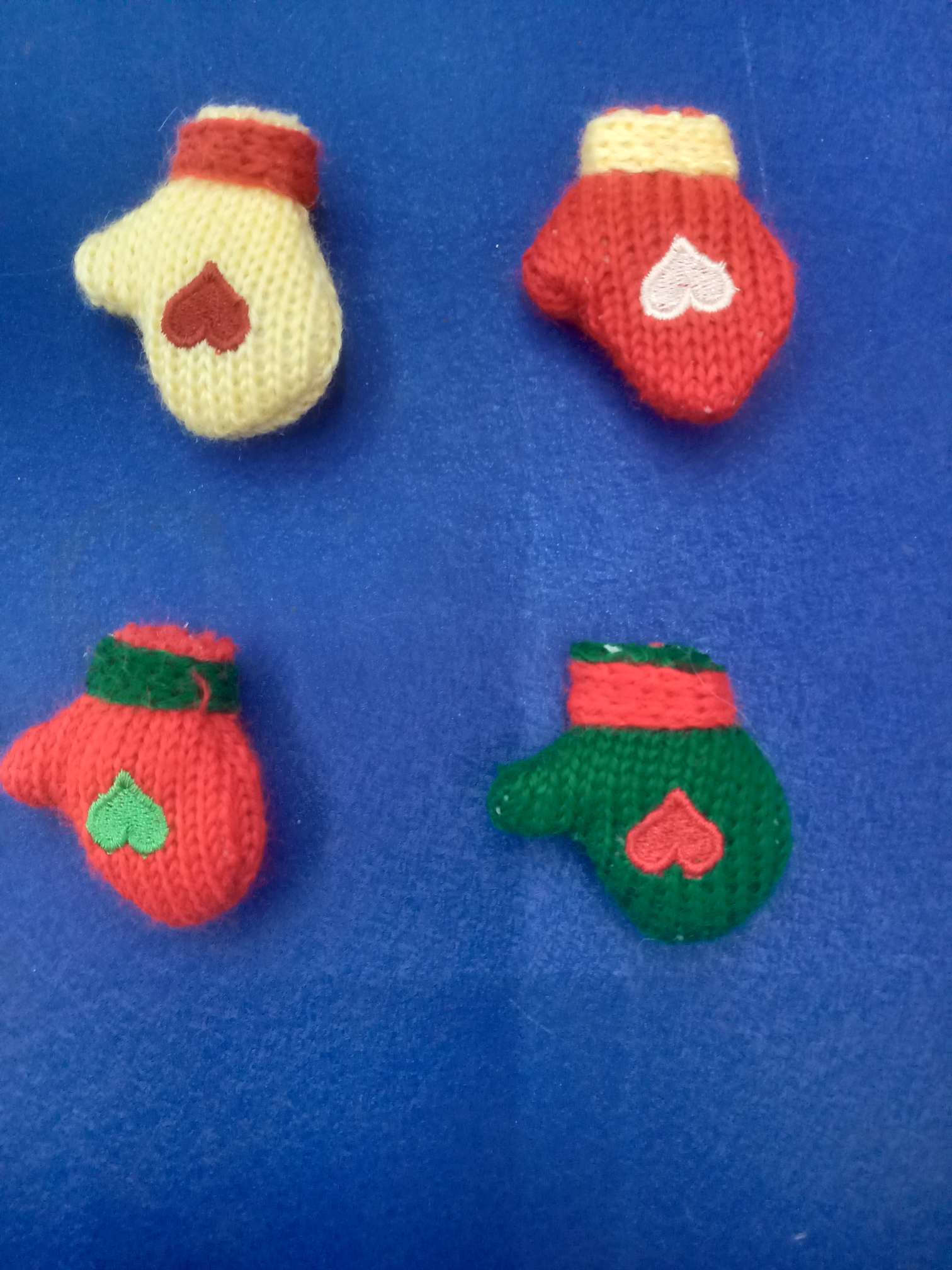 Accessories Small Gloves, Earrings Accessories details Picture