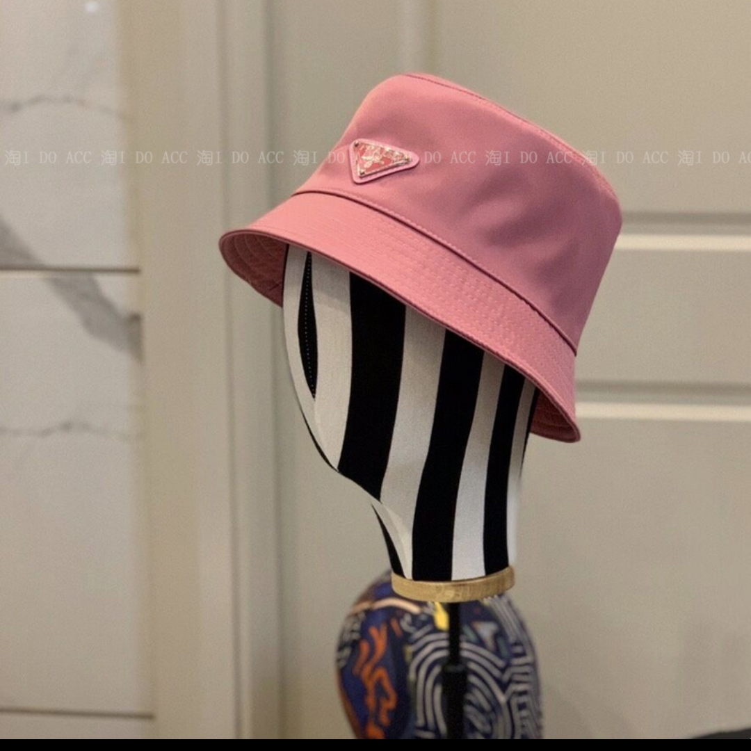 显脸小素颜神器p家经典倒三角标渔夫帽网红同款男女情侣帽子锦纶40