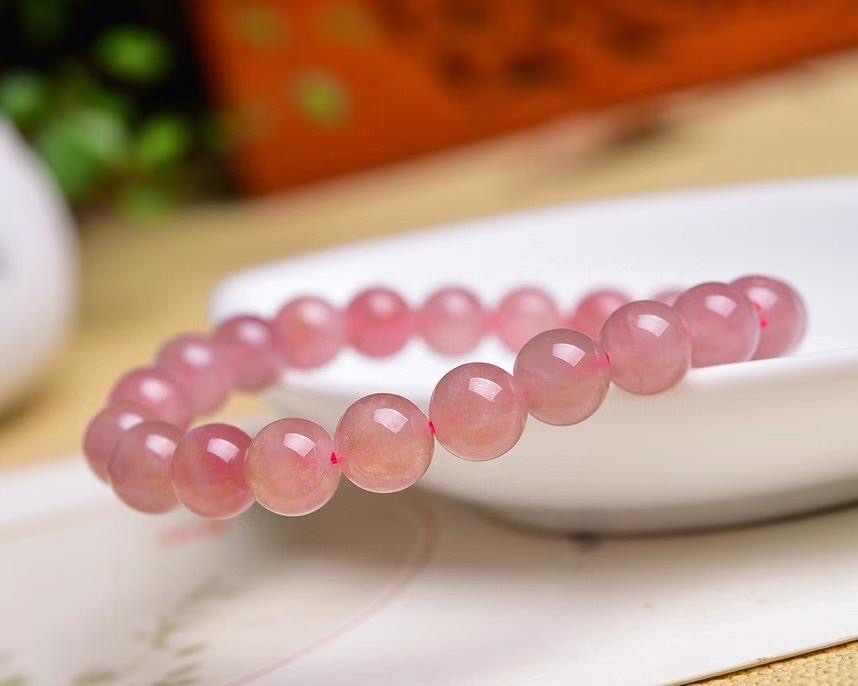 单圈手链，颜色粉水晶细节图