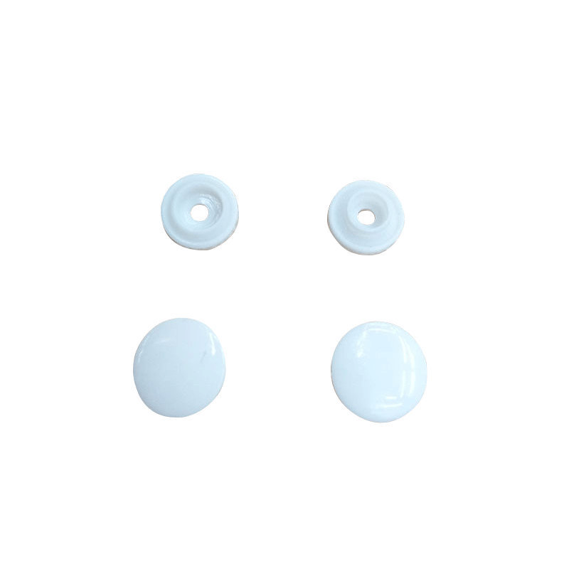 Wholesale of clothing accessories, resin four-piece buttons, resin buttons, plastic four-piece buttons and colored buttons Item Picture