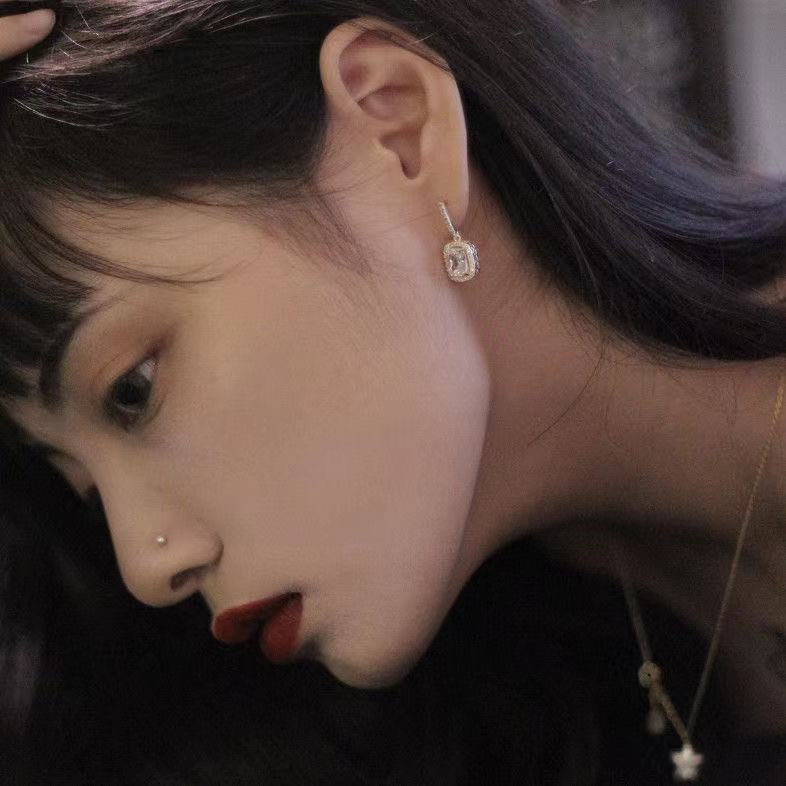 S925 Silver needle delicate square zirconium earrings South Korean temperament network red earrings new face small earrings