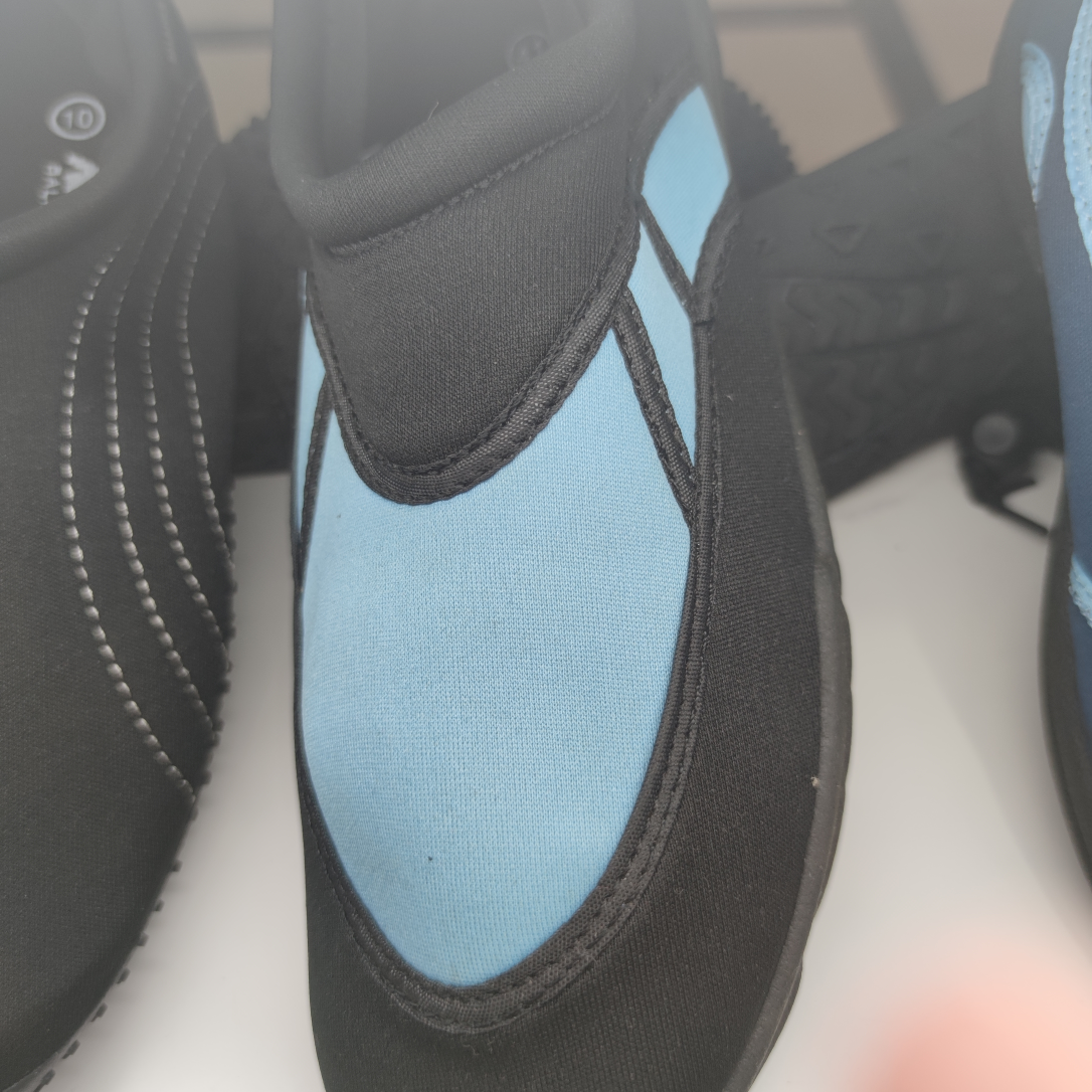 Zapatos de agua 11