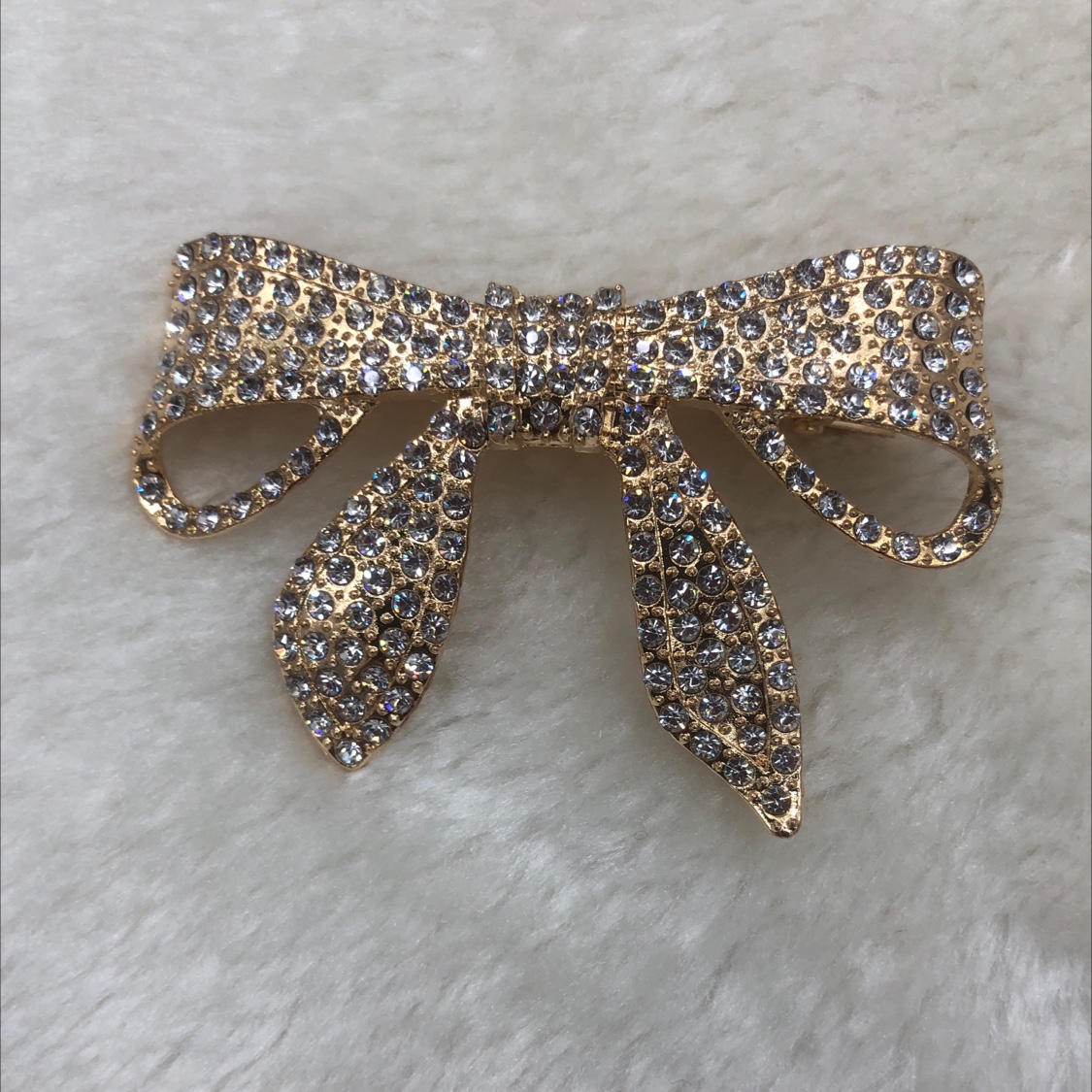 Rhinestone bow tie bobby pin
