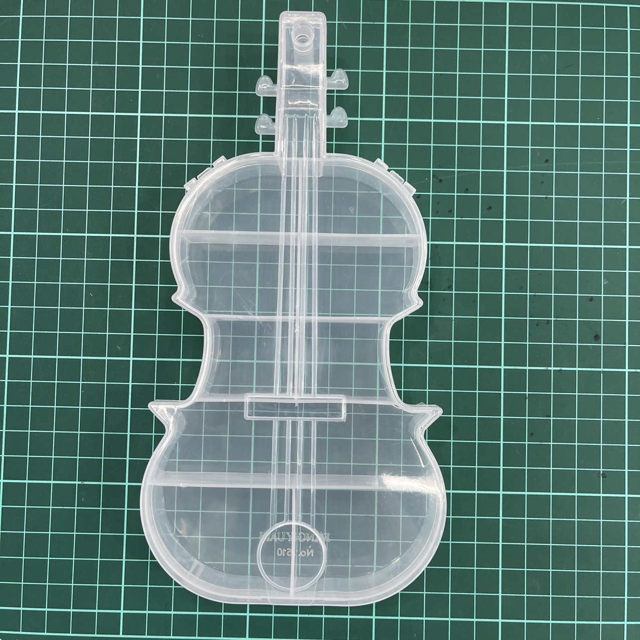 Circular storage box violin white