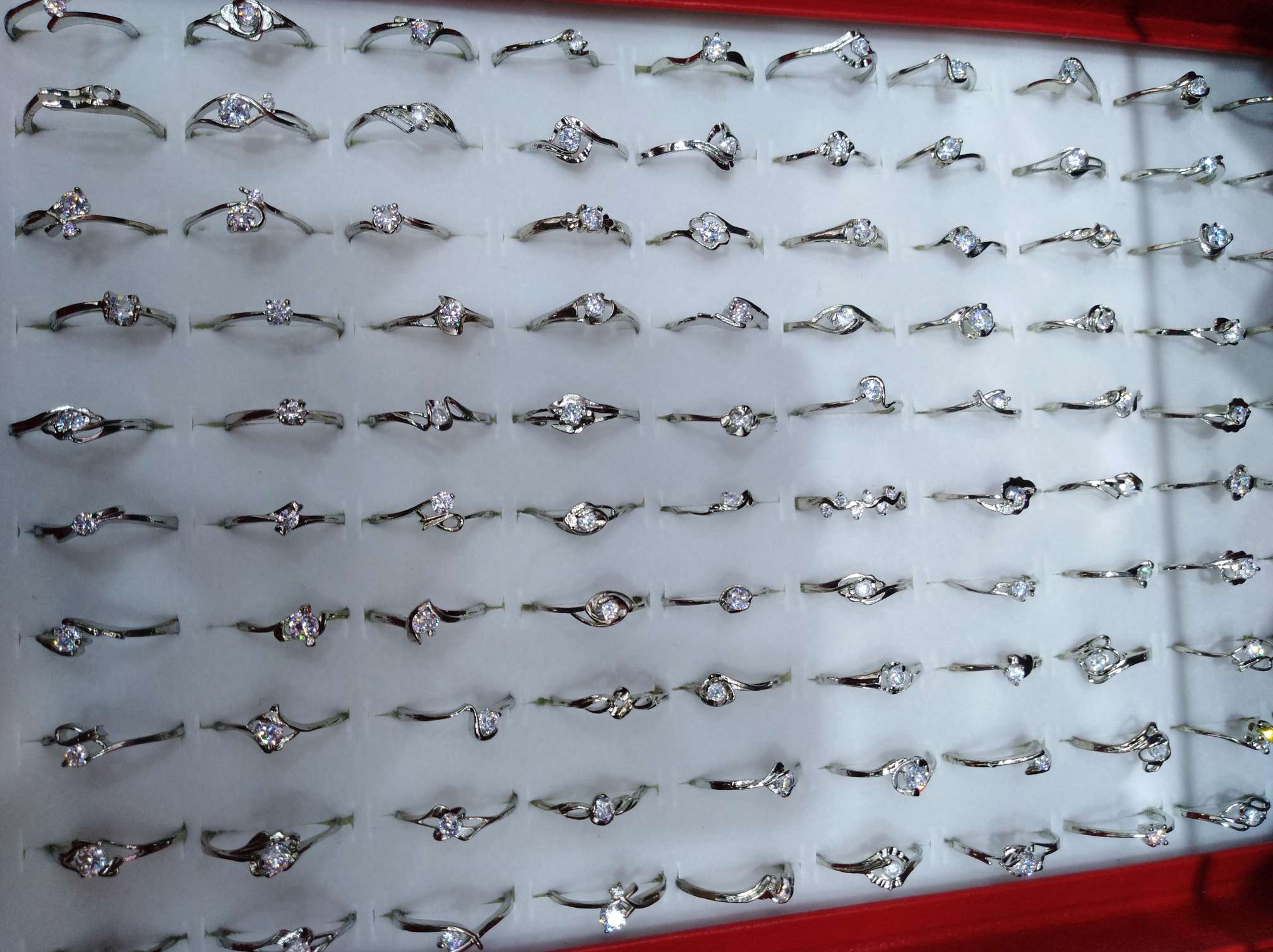 Trendy and fashionable diamond ring for Little girls 21 detail image 2
