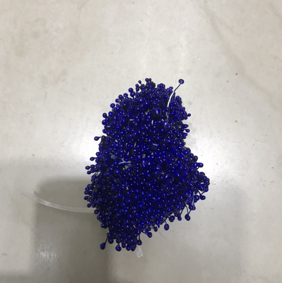 Pearlescent sapphire blue