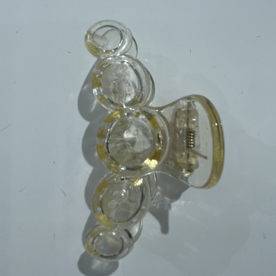 Wholesale of five large acrylic grabbers, each 11 cm in size, including head clips, bath shark clips and hair clips