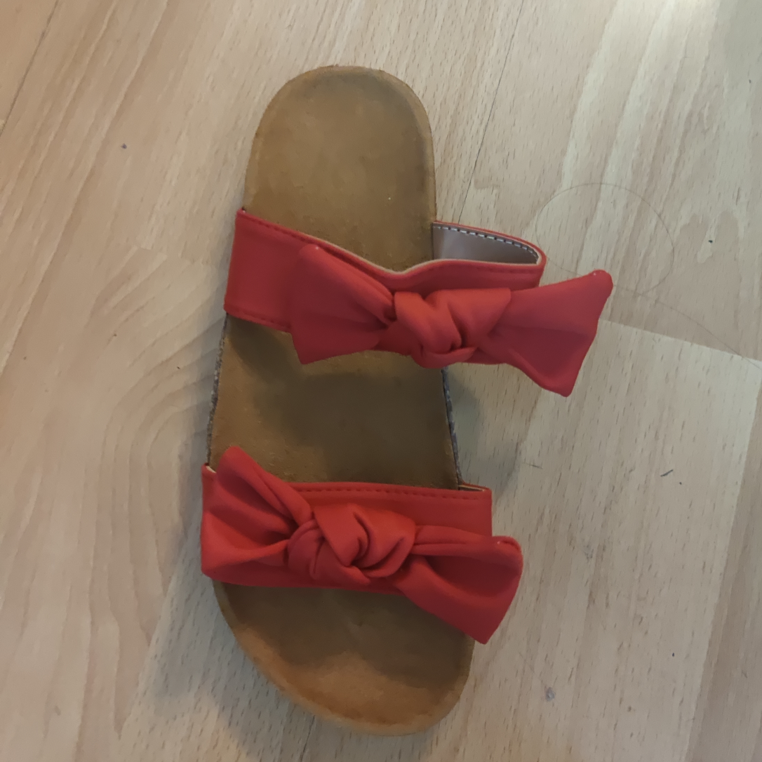 Double-strap women's shoes 6