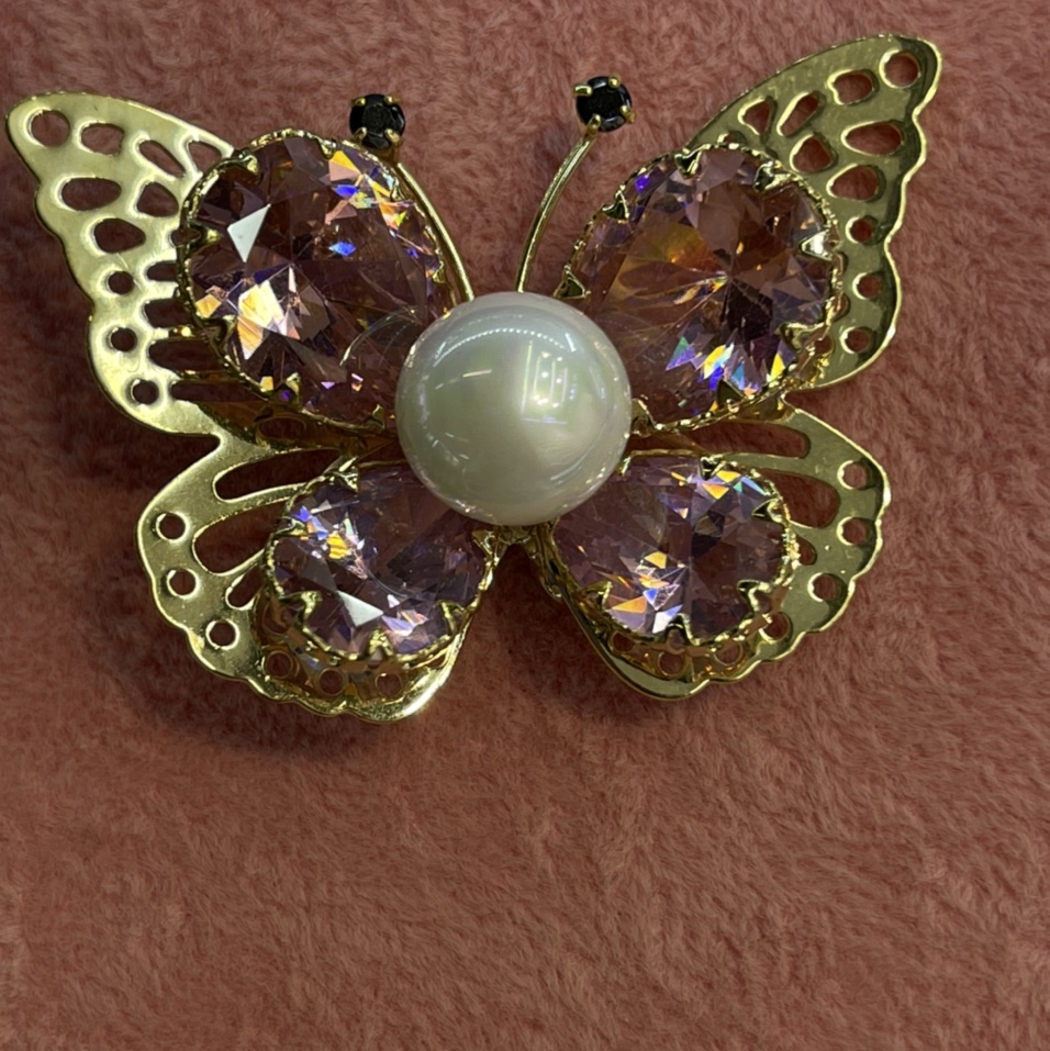 Butterfly Brooch Everything upscale stylish crystal Zircon luxury accessory 1