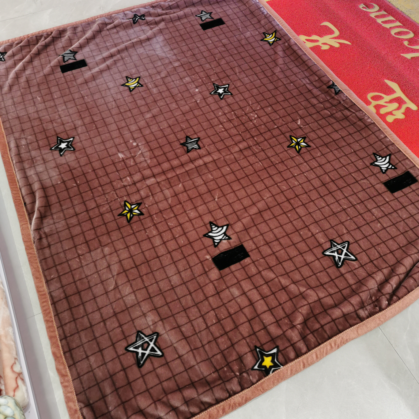 140*190 Single Plush Blanket