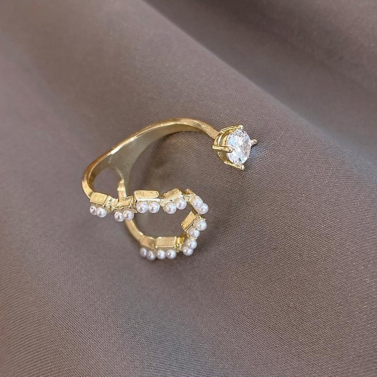 U-shaped pearl opal open ring, a niche design for women, with a cold and elegant style, is a high-end Instagram trendy and exaggerated index finger ring detail image 1