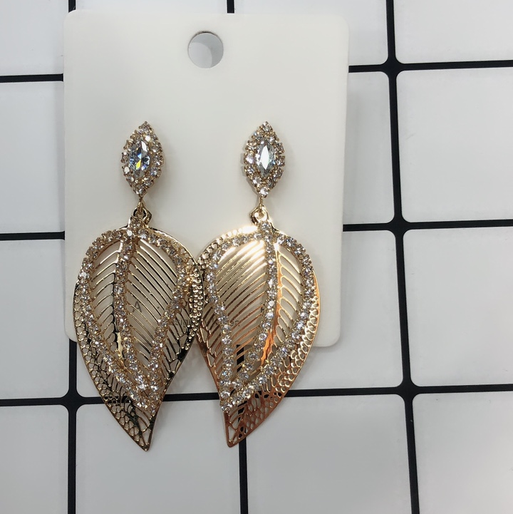 Bare diamond earrings 7