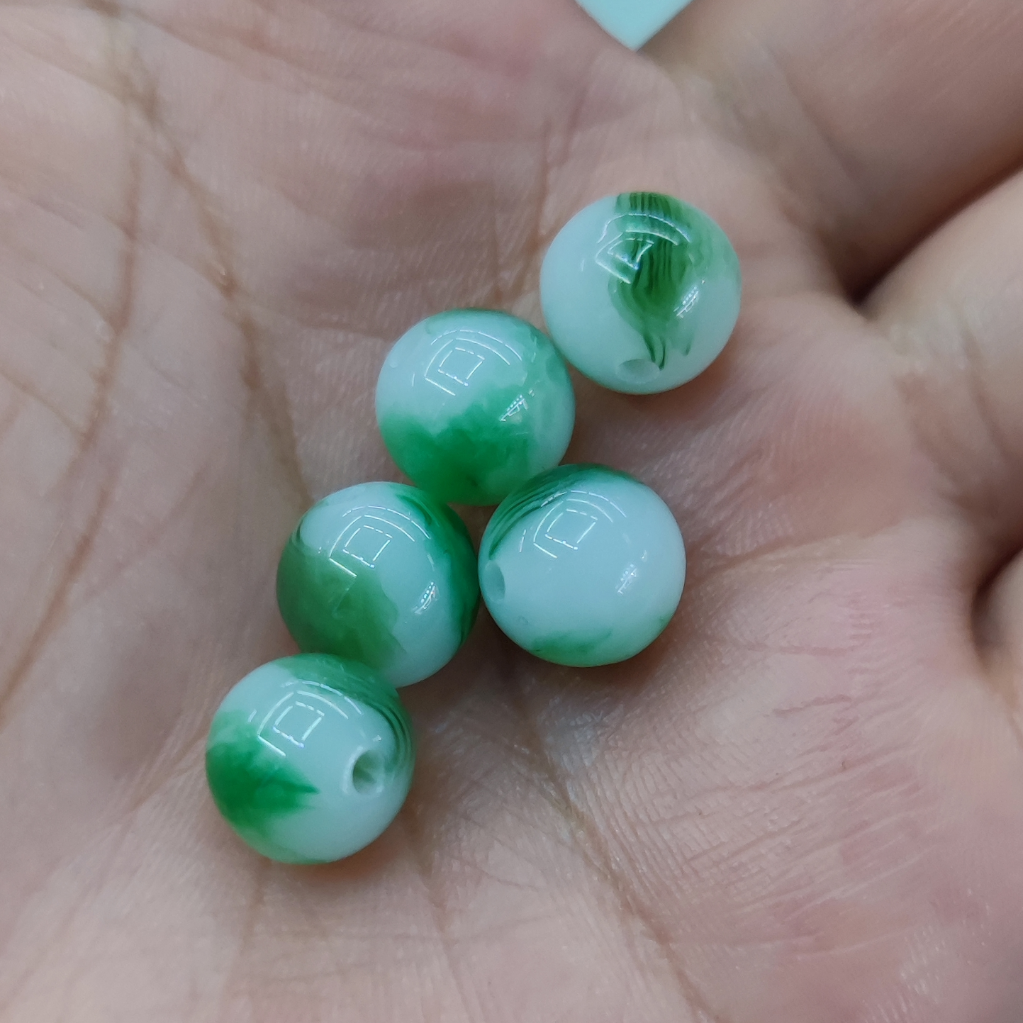 12 lily beads 12