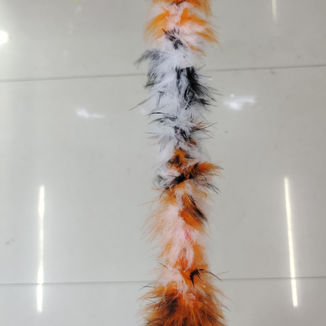 火鸡半绒羽毛条三色