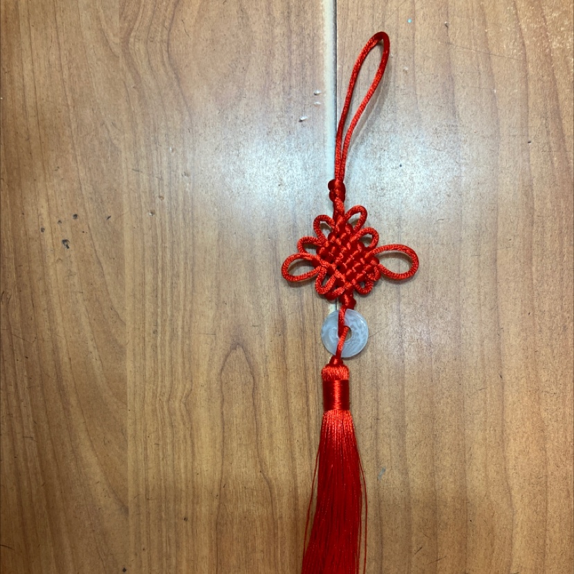 No. 5 6 red knot hanging white jade chip Sue