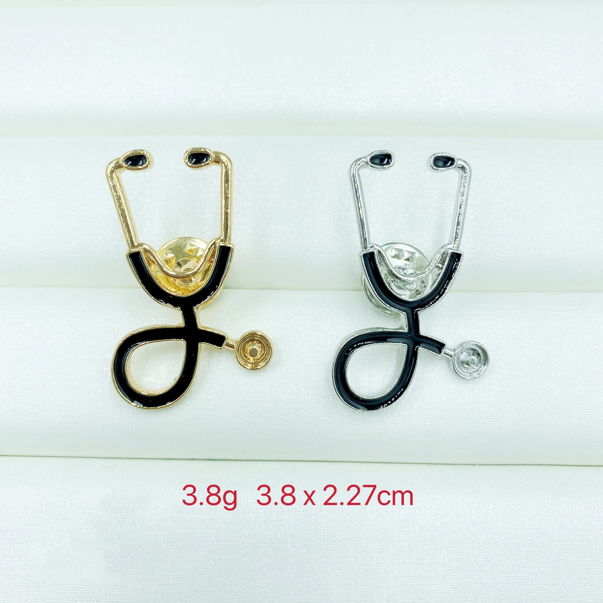Factory direct sales of cross-border medical stethoscopes, cartoon brooches and corsages details Picture