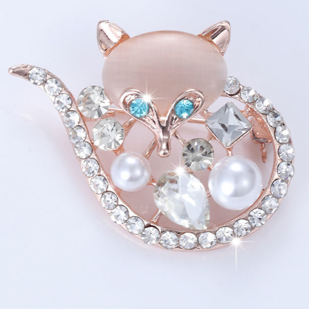 Cute fox brooch Fashion temperament Cardigan pin buckle Instagram style personality sweet BFF birthday gift