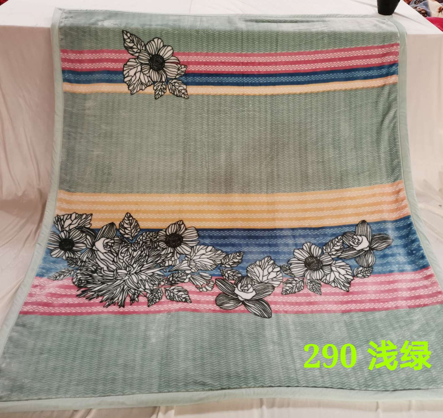 Explosive Velvet Blanket Application Scenario
