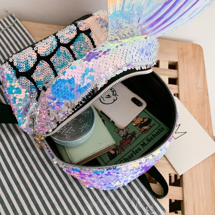 New fish-tail scale backpack, sequin bag, student bag, best-selling backpack for foreign trade, and Sparkling diamond backpack Item Picture