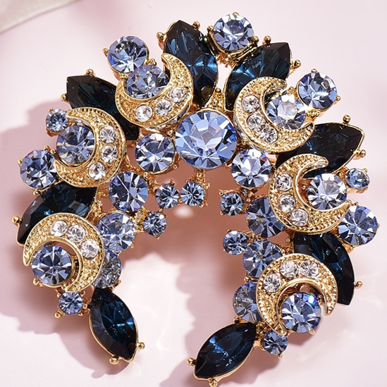 Dark blue brooch