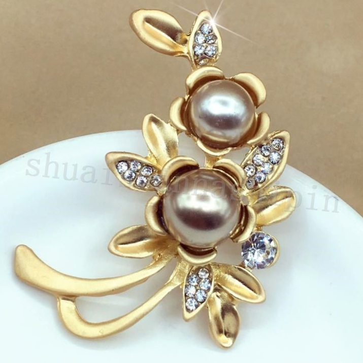 Decorative corsage women's brooch Korean fashion diamond-set pearl dress with jewelry pin all the cape