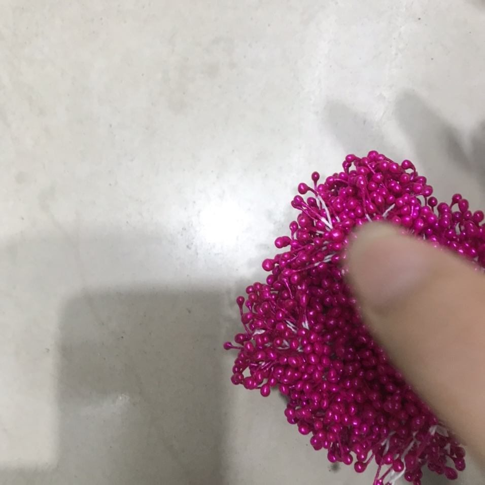 Pearlescent rose red