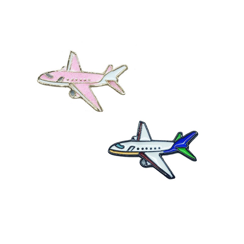 New pink flash aircraft metal brooch Creative fashion aircraft badge pin