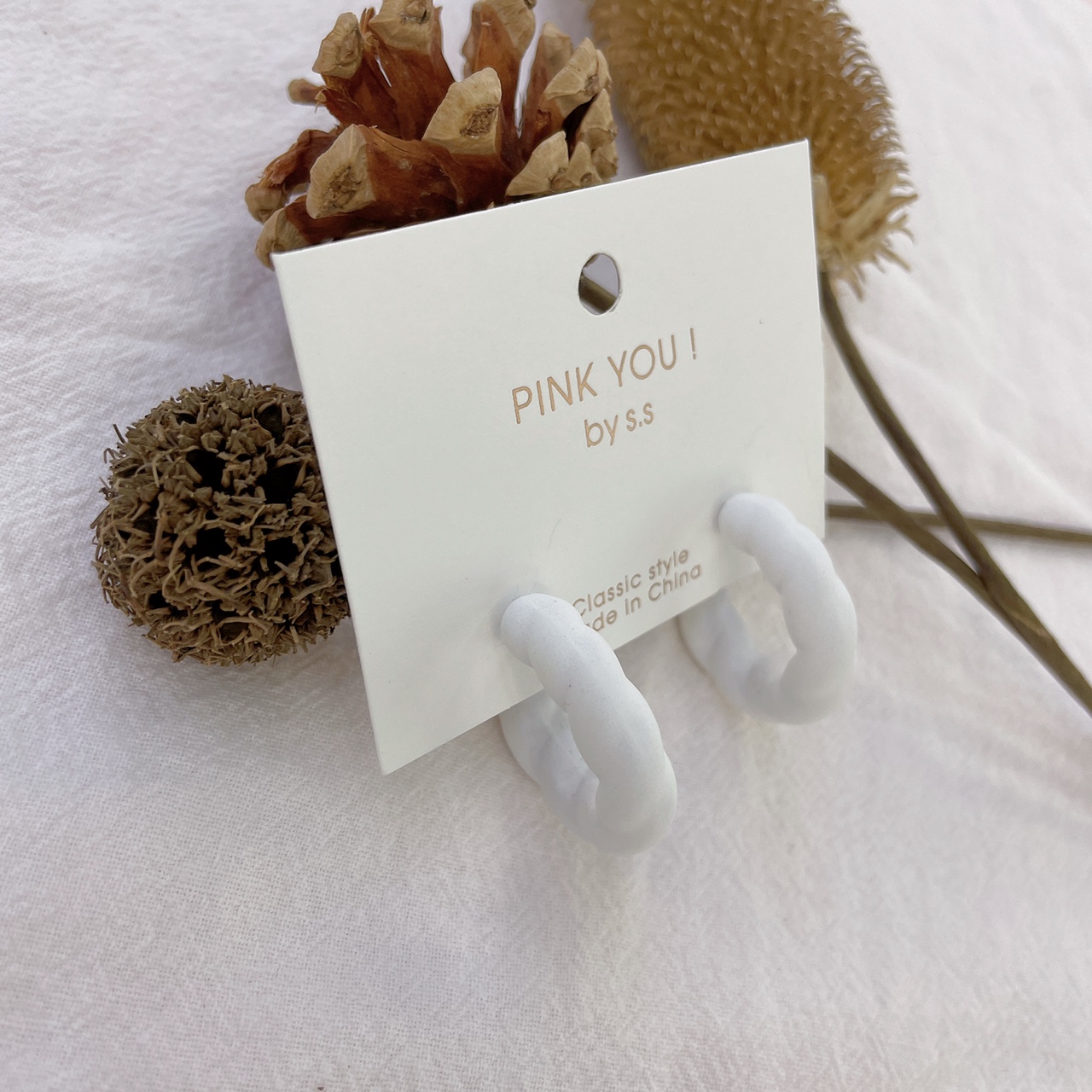 Korean version of allergy prevention summer candy color earrings Fresh mint blue everything C style holiday fashion color earrings white