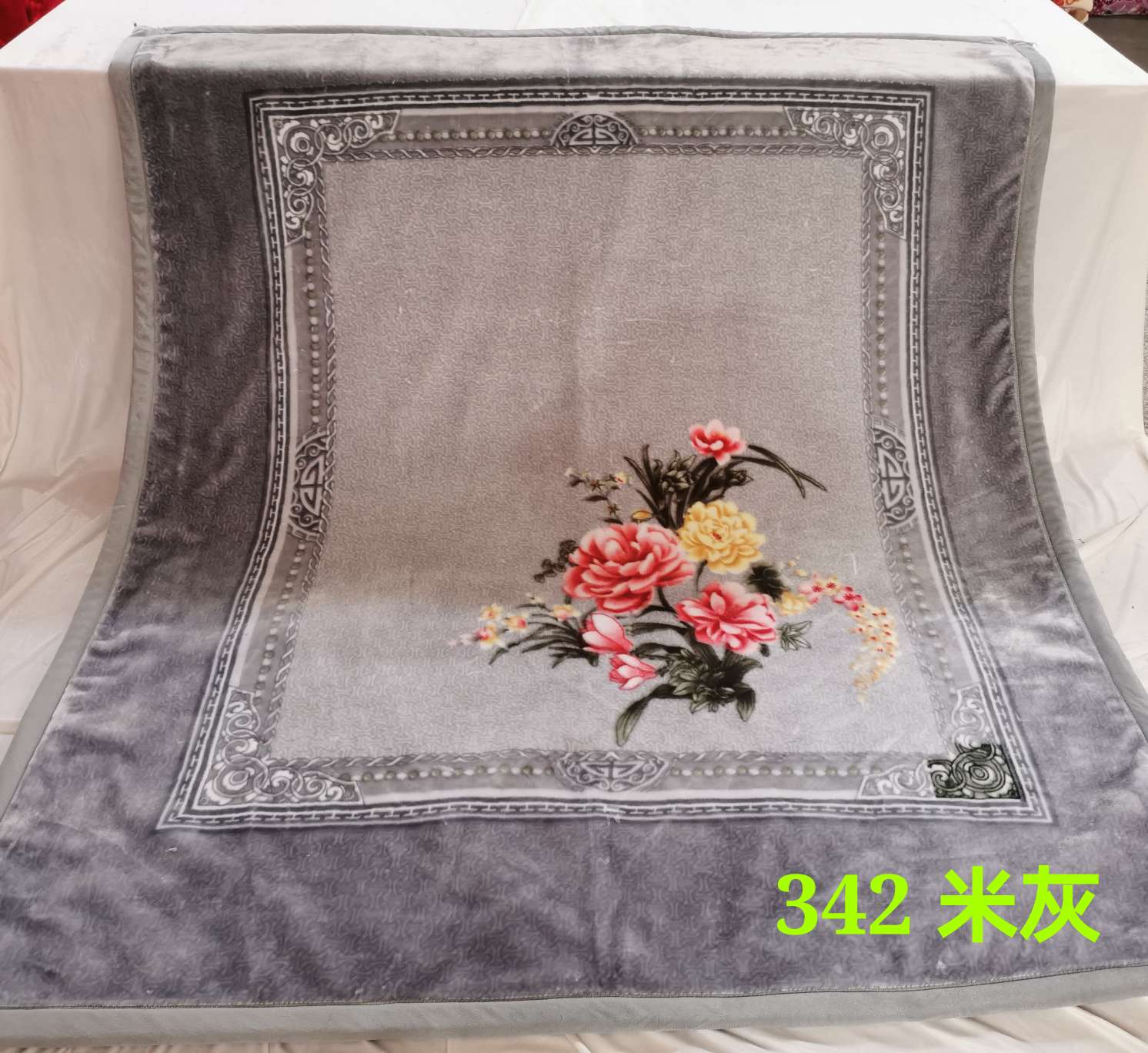 Wedding Blanket Bright Red Application Scenario