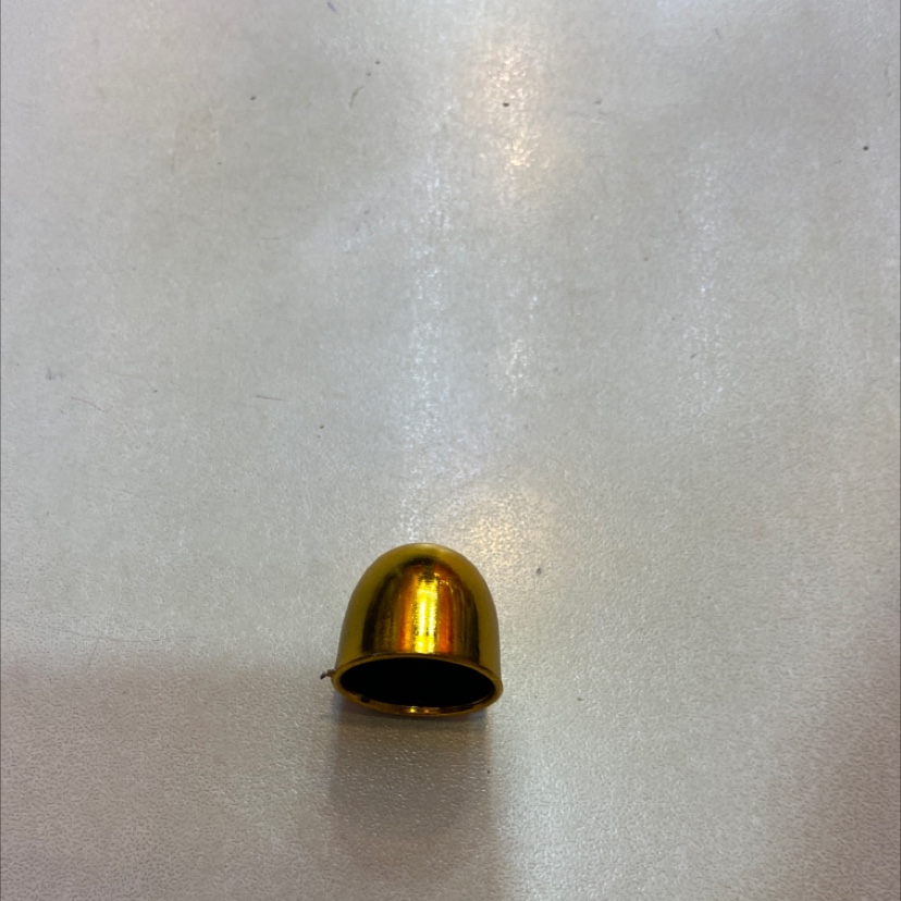2 cm gold cap head