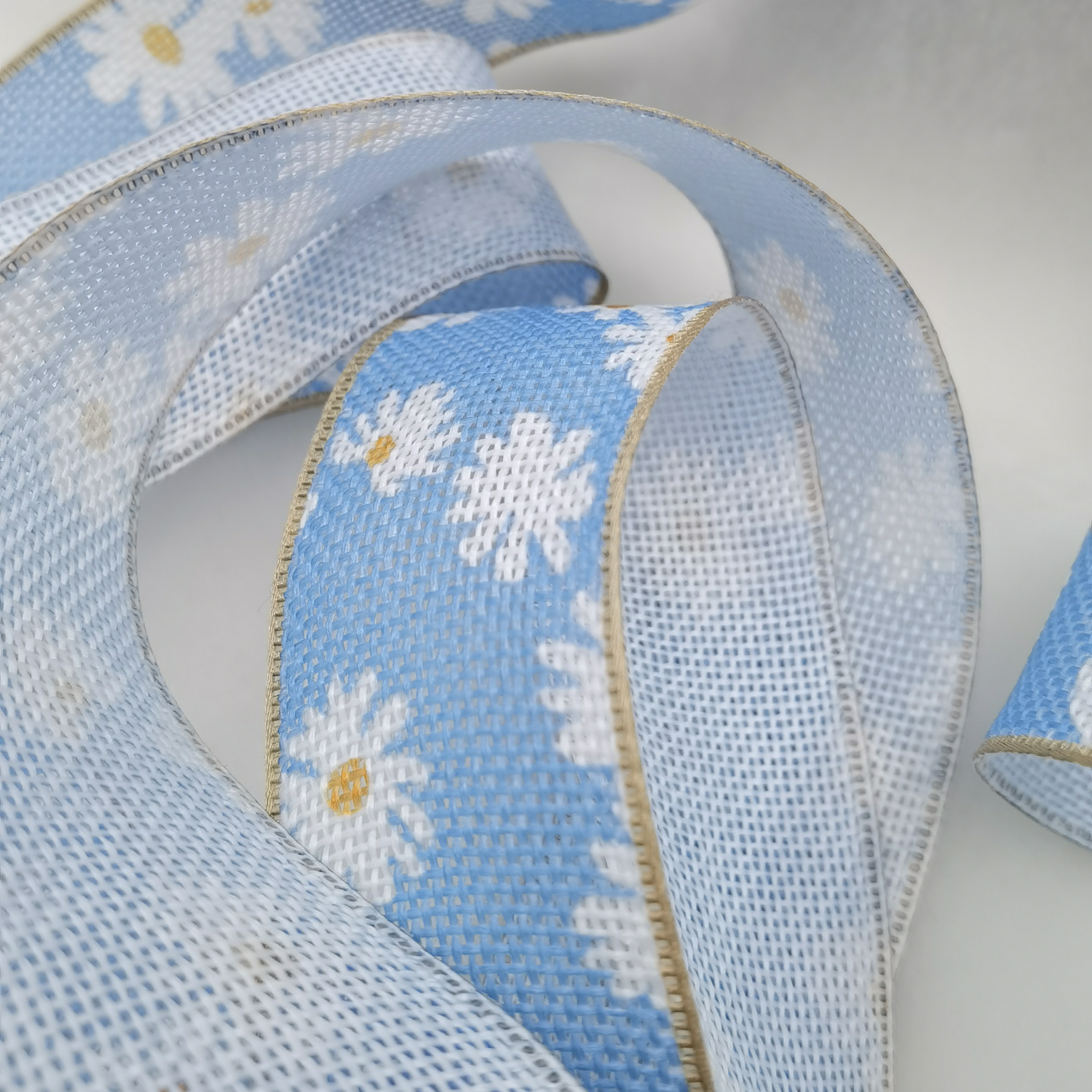Imitation twist edge, DIY making, Christmas, toys, clothing, craft, festival, jewelry, stationery, cards, packaging, all kinds of factory products can be equipped with onn