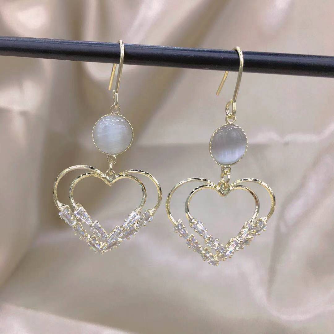 Elegant and stylish S925 silver needle ear hook, slimming face, long and simple anti-allergy earrings, new trendy earrings details Picture