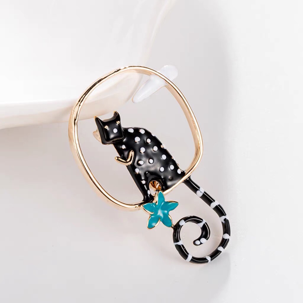 Long tail black cat brooch