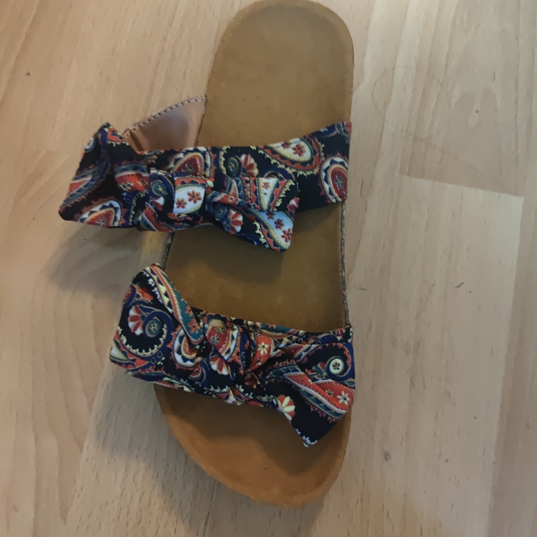 Double-strap women's shoes 5