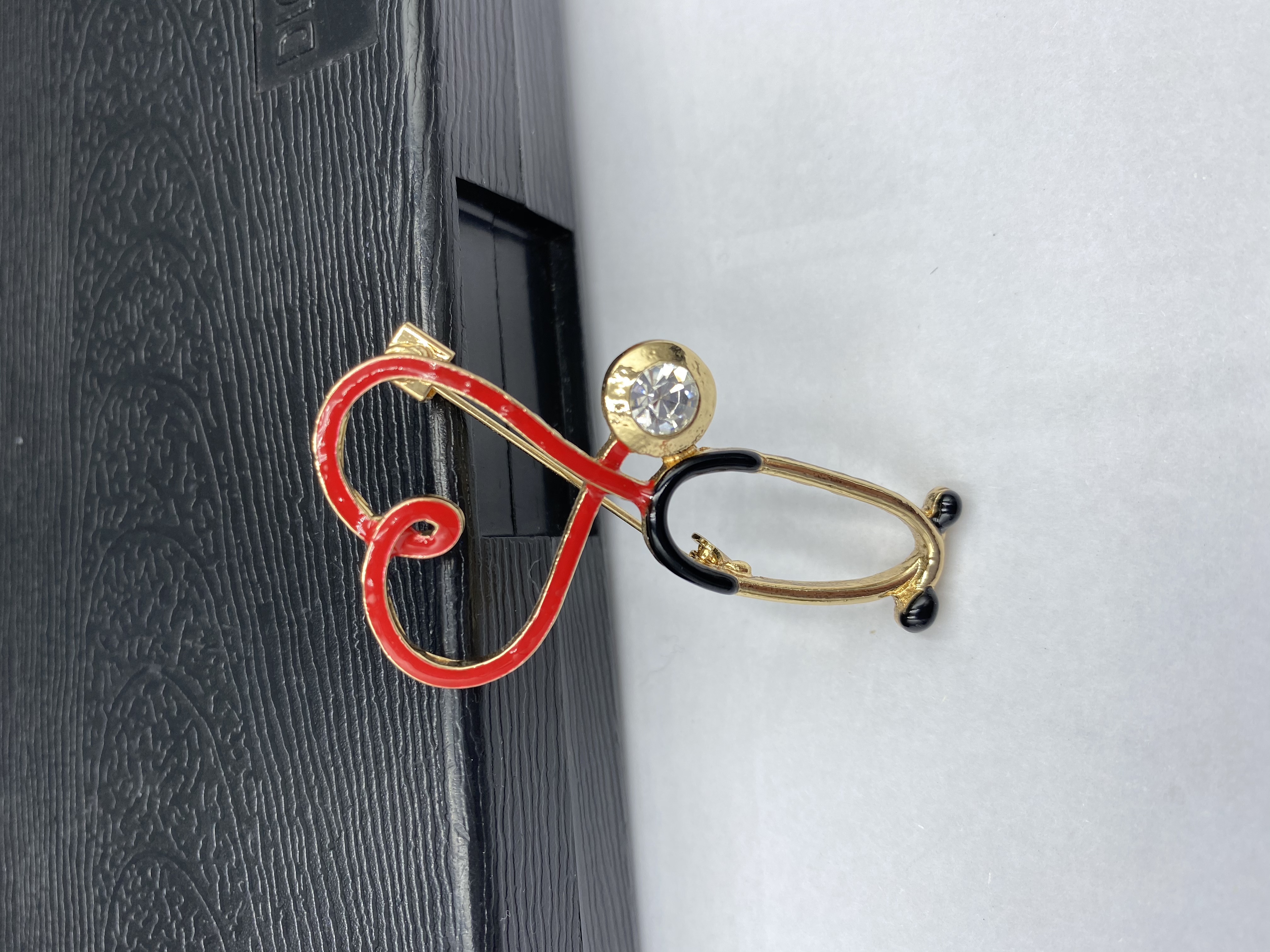 Factory direct sales of cross-border brooches, stethoscopes and corsages details Picture