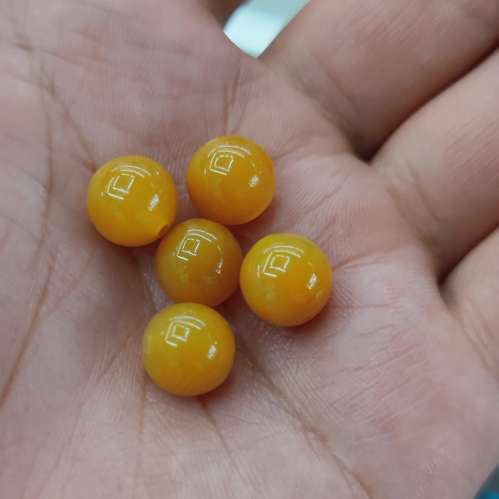 12 lily beads 13