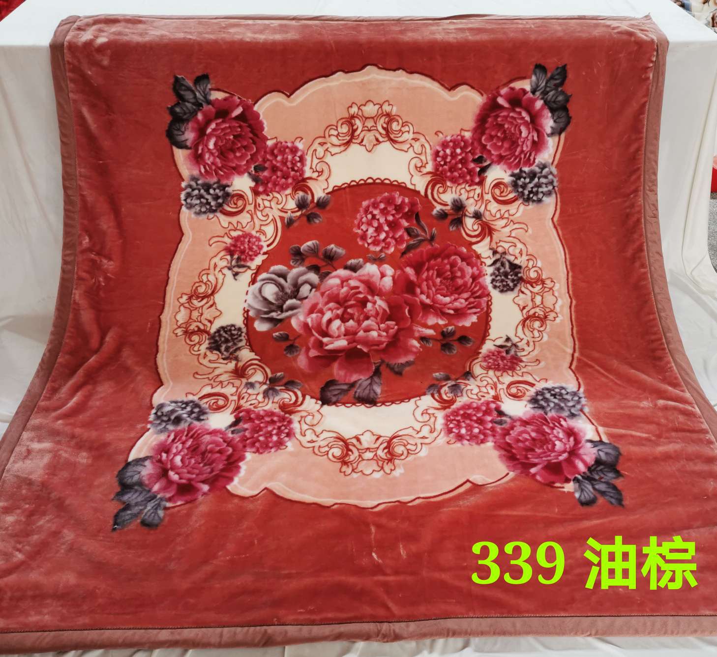 Genuine Raschel Blanket Application Scenario