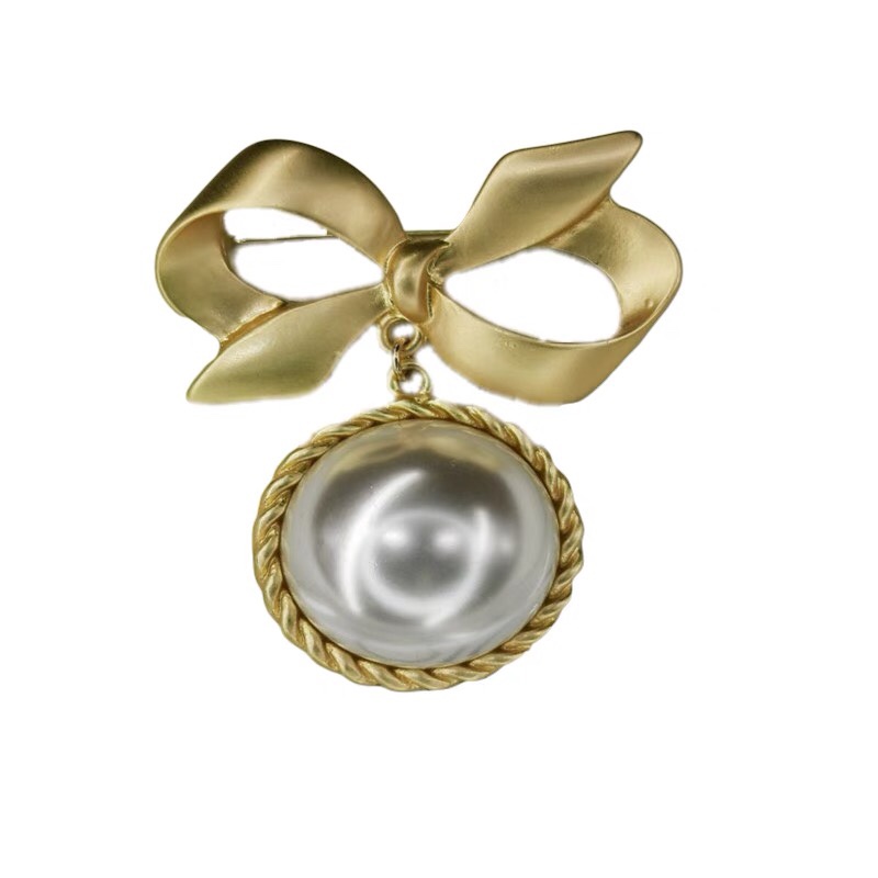 Yagin vintage brooch