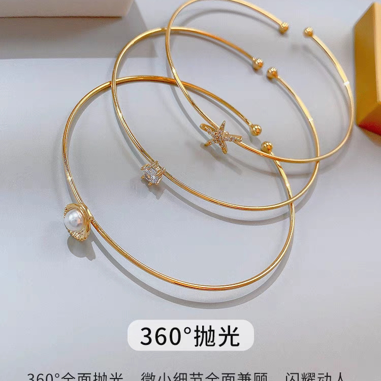 New fashion bracelet niche design simple fold wear pearl star bracelet boudoir bracelet personality bracelet girl