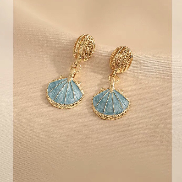 Seaside holiday shell original design cute girl earrings