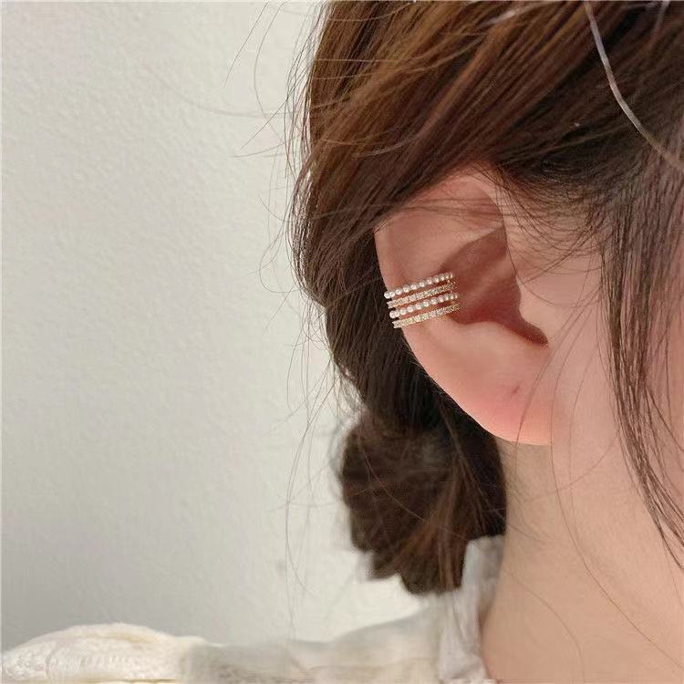 South Korea Dongdaemun 2021 new temperament diamond pearl ear bone clamp niche design without piercing ear clamp