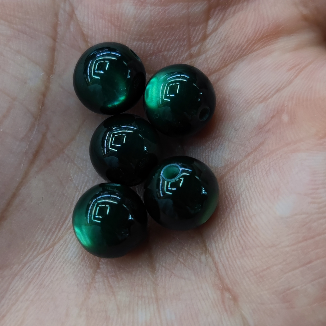 6 percent cat's eye 6 thumbnail