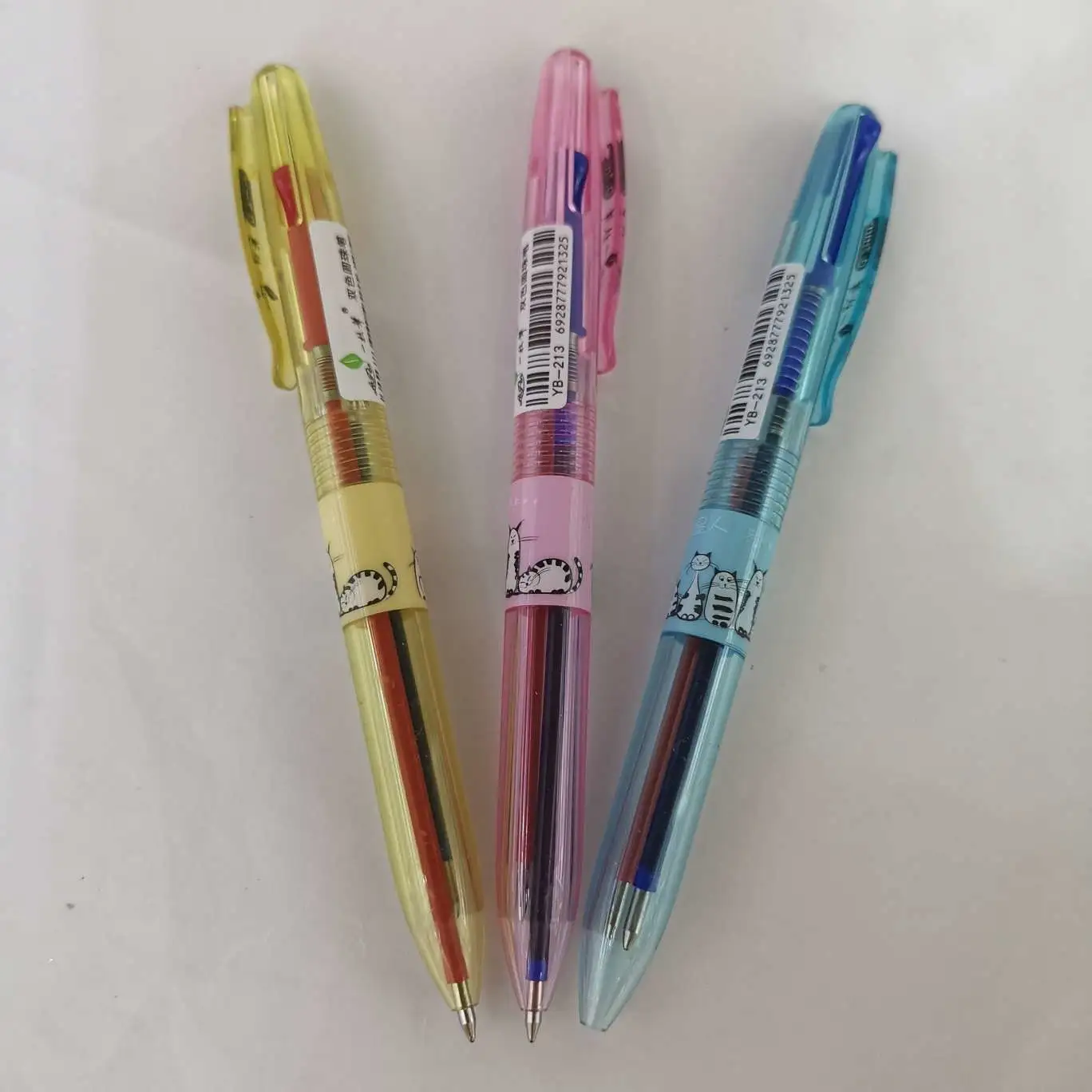 Two-color ballpoint pens in stock, red and blue, are available for display and packaging detail image 6