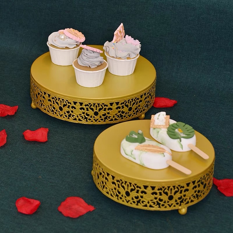 Iron Cake Stand Multi-Plate Cake Stand Wedding Layout Cake Plate Item Picture