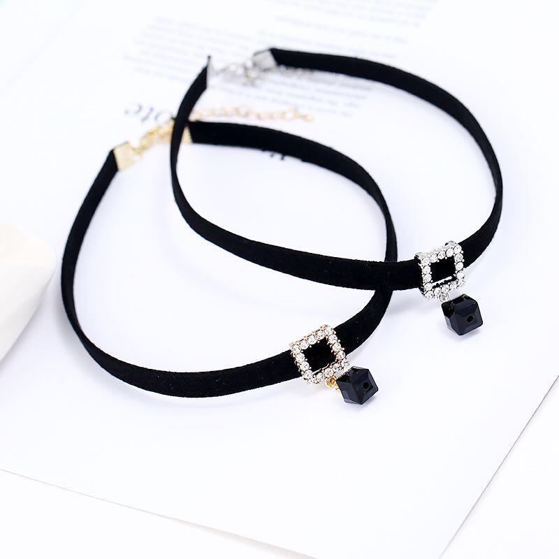 Mysterious black square necklace